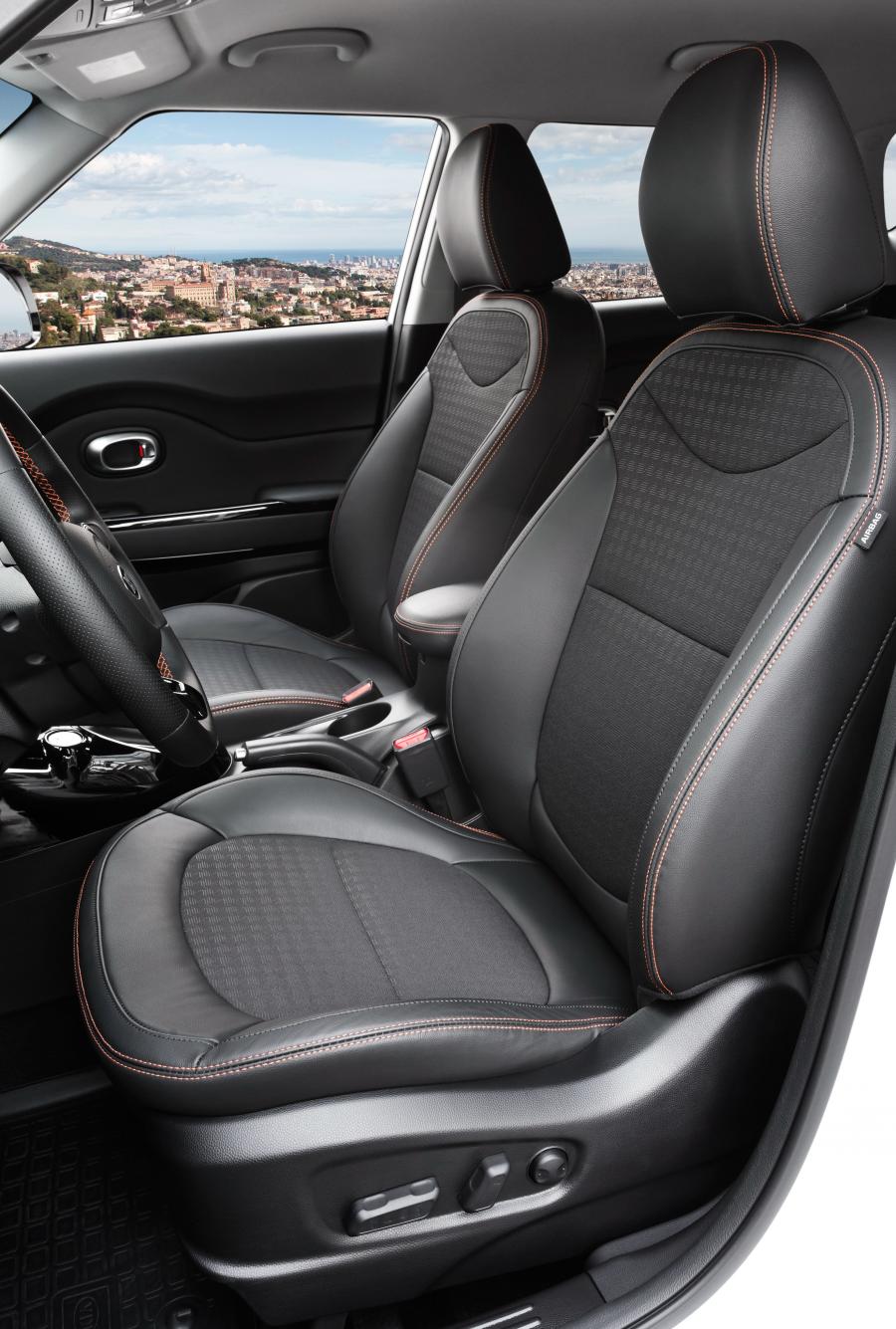 Интерьер Kia Soul GT (PS) 2017 года  (фото 11 из 16)